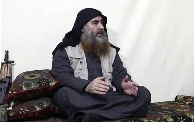 بەغدادی خەریكی بنیاتنانەوەی بەشەكانی فەرماندەیی و چاودێریی داعشە